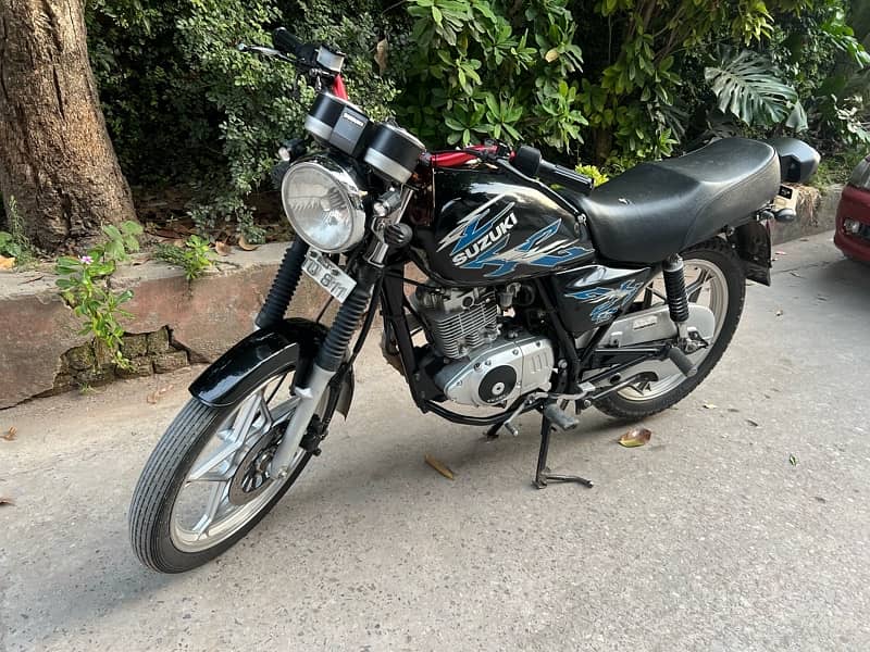 Suzuki GS 150SE 2