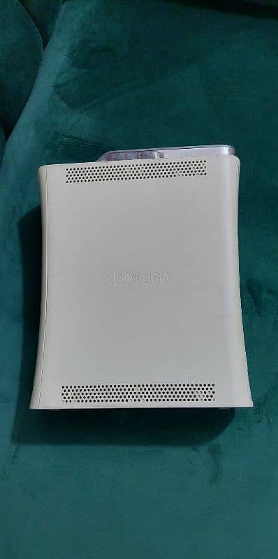 Microsoft Xbox 360 Console 0