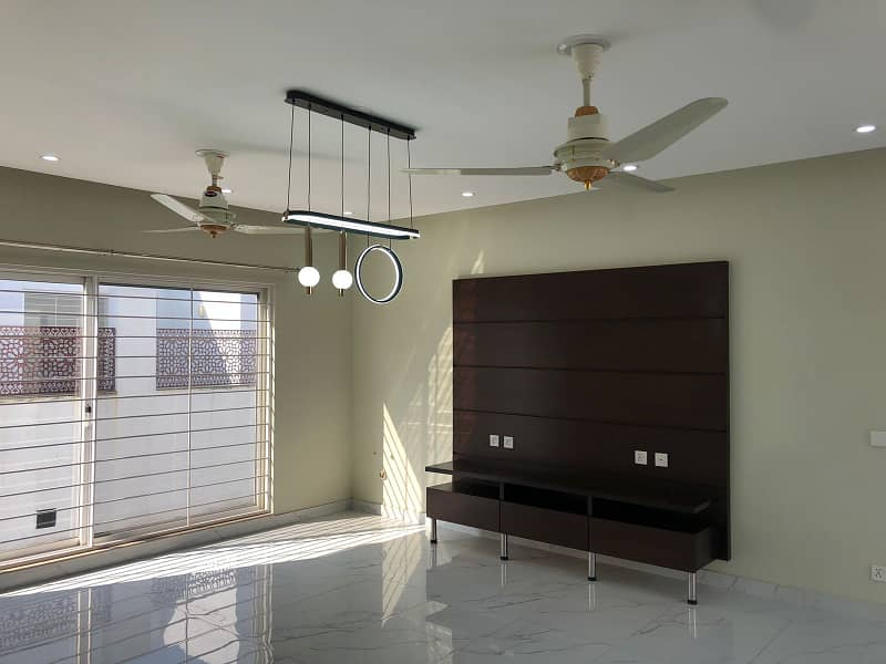 Defence Phase 6 Brand New Kanal 5 Bedrooms Modern Design Bungalow For Rent 3.50 Lakh 3