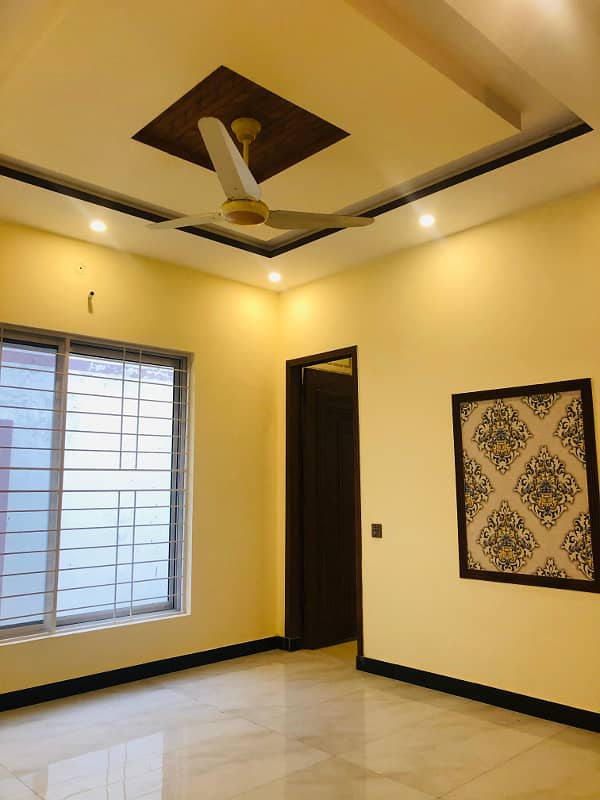 10 Marla Beautifully Designed Lavish House For Sale In Bahria Orchard Lahore 5