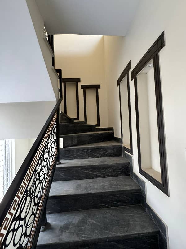 8 Marla Beautifully Designed Lavish house For Sale in Bahria Orchard Lahore 2