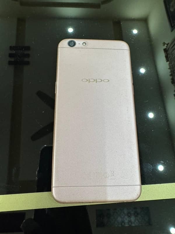 Oppo A57 1