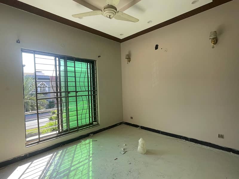 5 Marla Renovated House for Rent in AA Block Sector D - Bahria Town Lahore 0