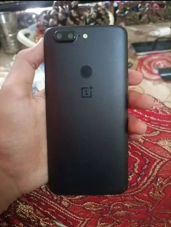 One Plus 5T 2