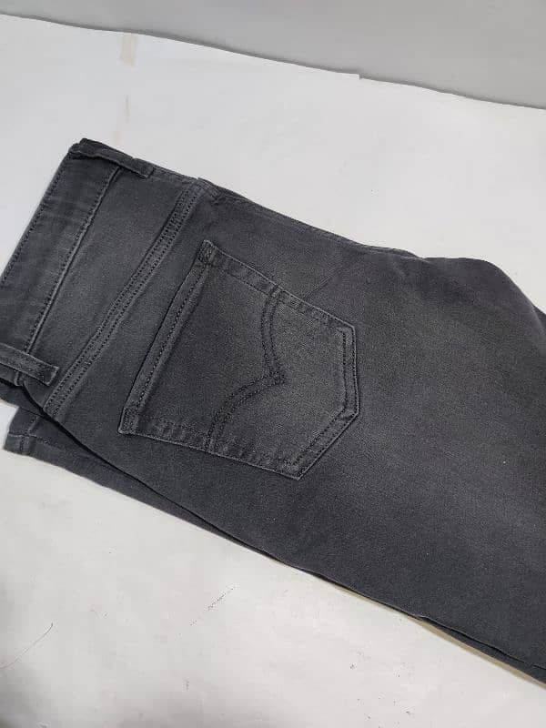 Original Levi's unisex jean for Men and woman 0