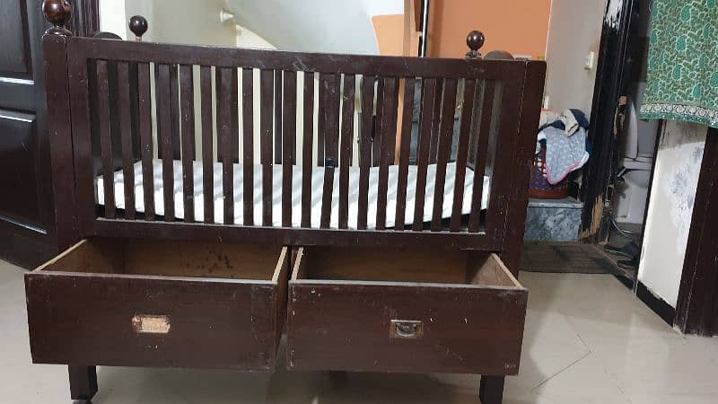 Wooden baby Cot 2