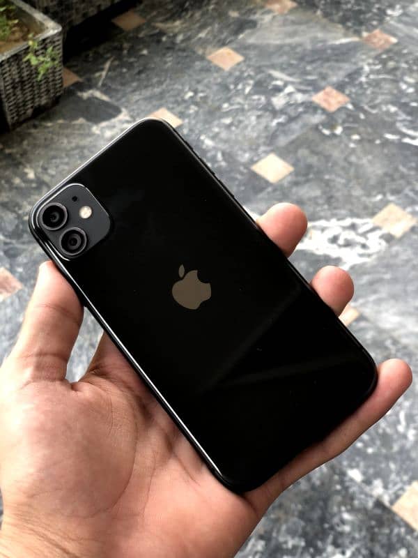 IPHONE 11 128GB (READ CAPTION) 3