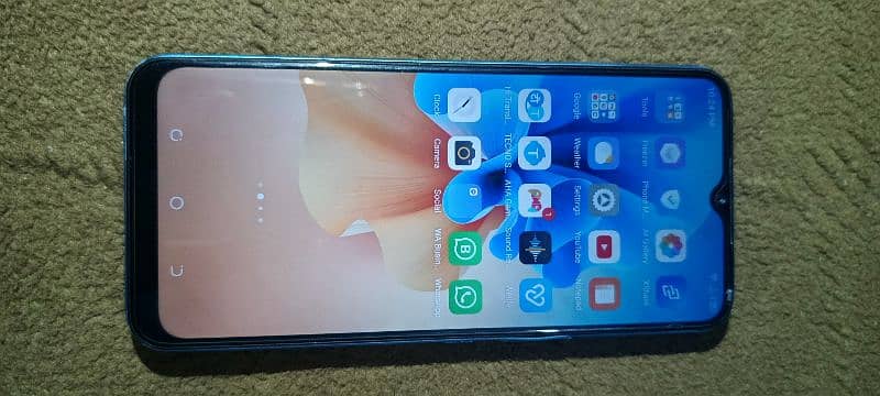 Tecno spark 7  10/8 condition  2gb 32  Full box 1