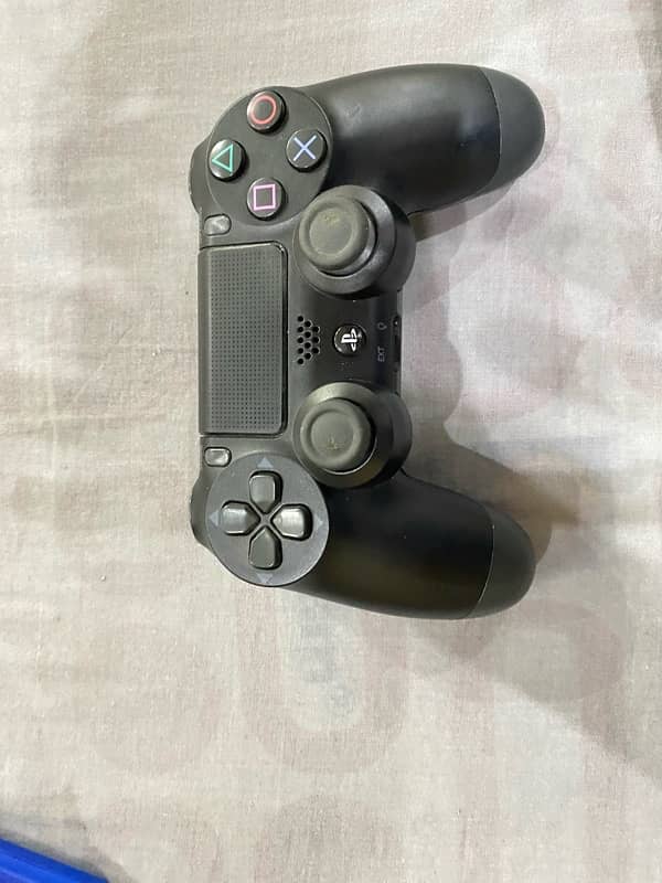 ps4 orignal controller good condition 1