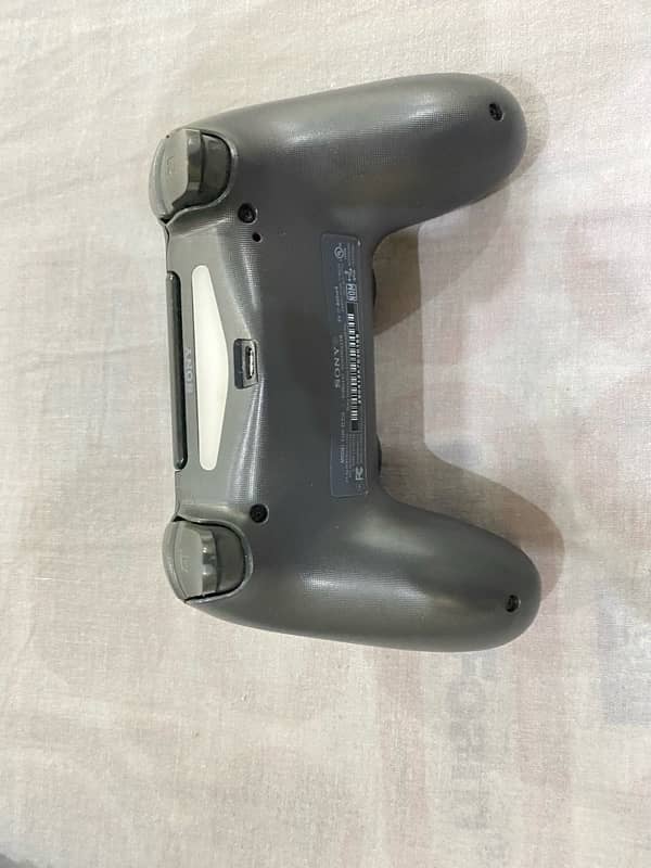 ps4 orignal controller good condition 7