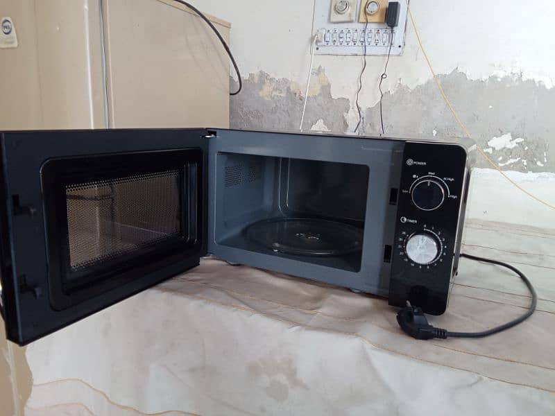 microwave oven 1