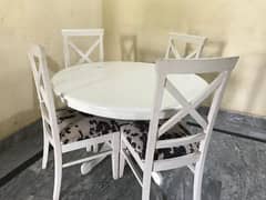 centre table and dining table for sale