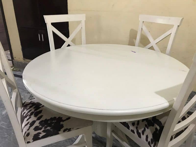 centre table and dining table for sale 3