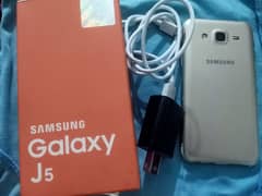 Samsung j5. . all   ok