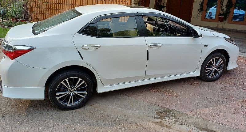 Toyota Corolla Altis 2022 6