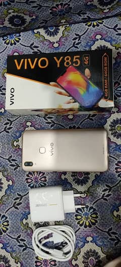 vivo Y85 4/64Gb complete box 03135733102