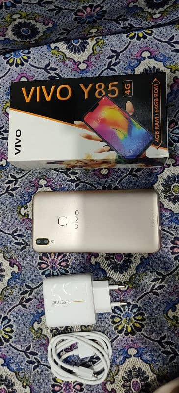 vivo Y85 4/64Gb complete box 03135733102 0