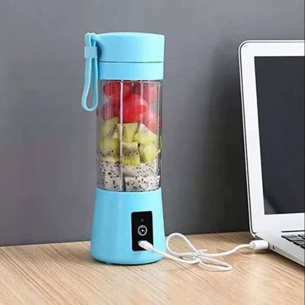 Rechargeable Juicer Blender 2