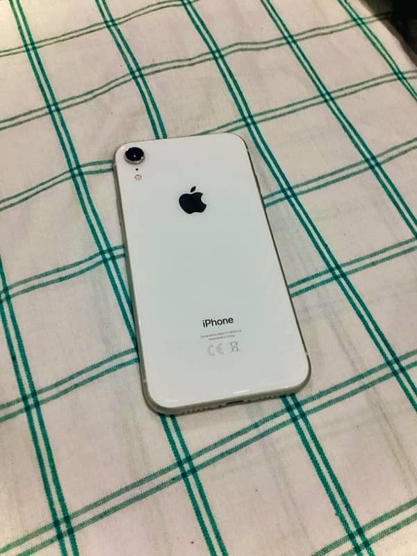 iPhone XR 0