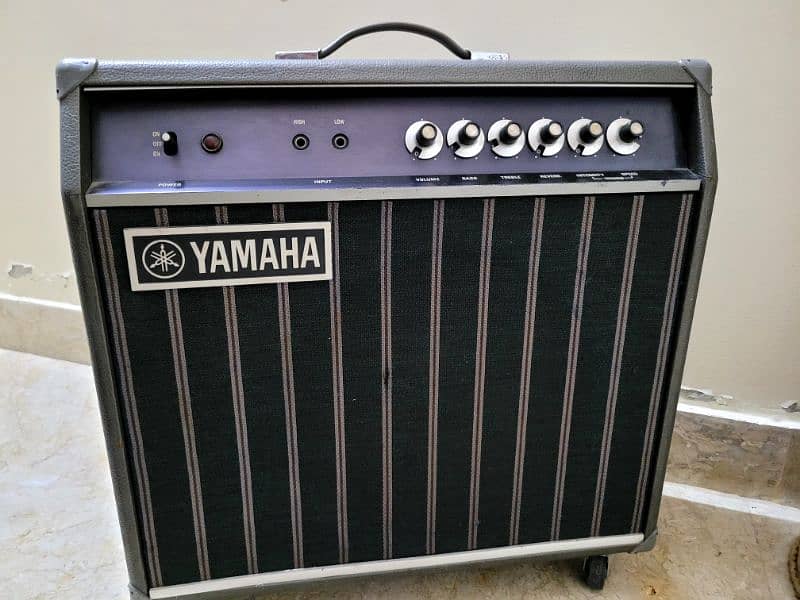 Original Yamaha YTA-25 guitar amplifier 1