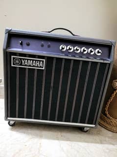 Original Yamaha YTA-25 guitar amplifier