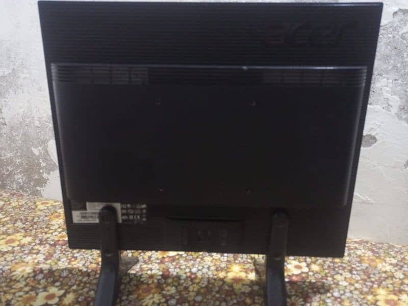 computer for sell Intel corei5 2 gb ram in good condition 2