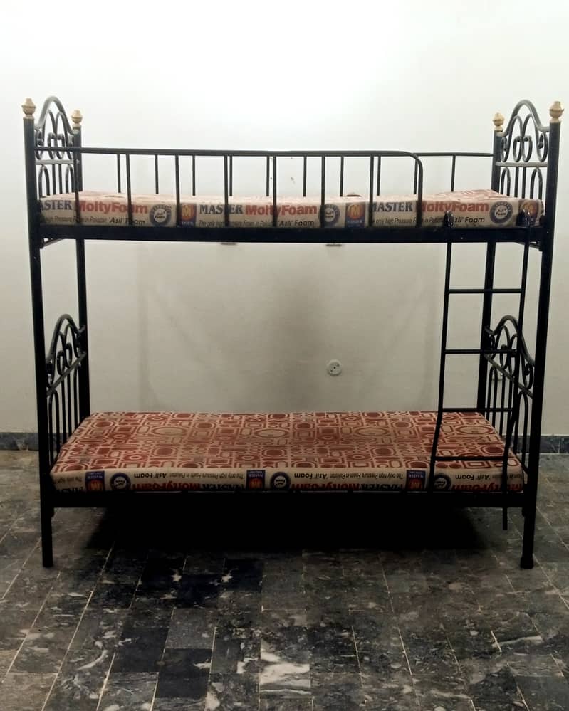 Banker Bed with mattress 0