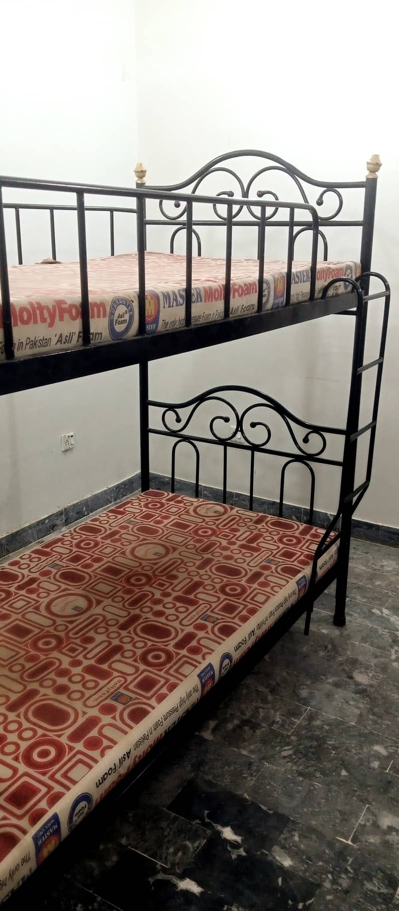 Banker Bed with mattress 7