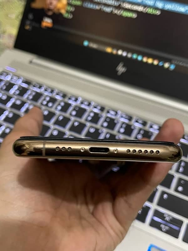 iPhone XS 256 GB DUAL PTA APPROVED 5