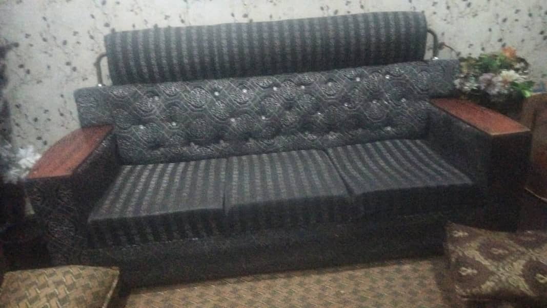 Best sofa for sell 0