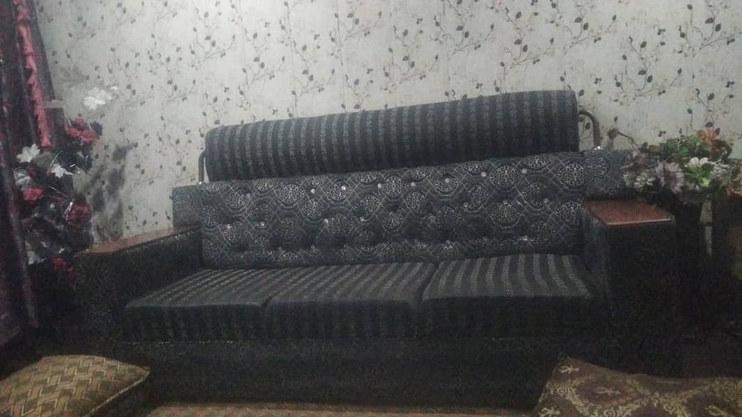 Best sofa for sell 1