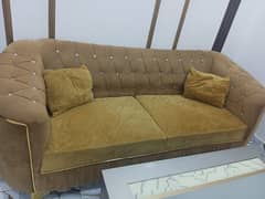 very newly condition sofa complete 6 seter available