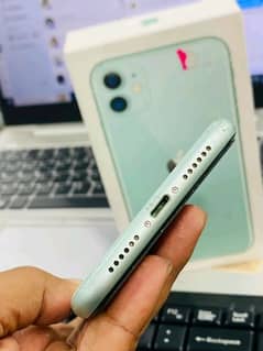 iPhone 11 64gb 03701438960