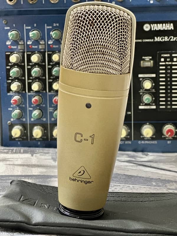 Behringer C1 5