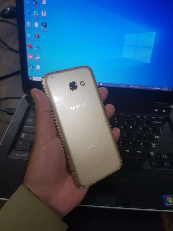 samsung a5 2017 10/10 4