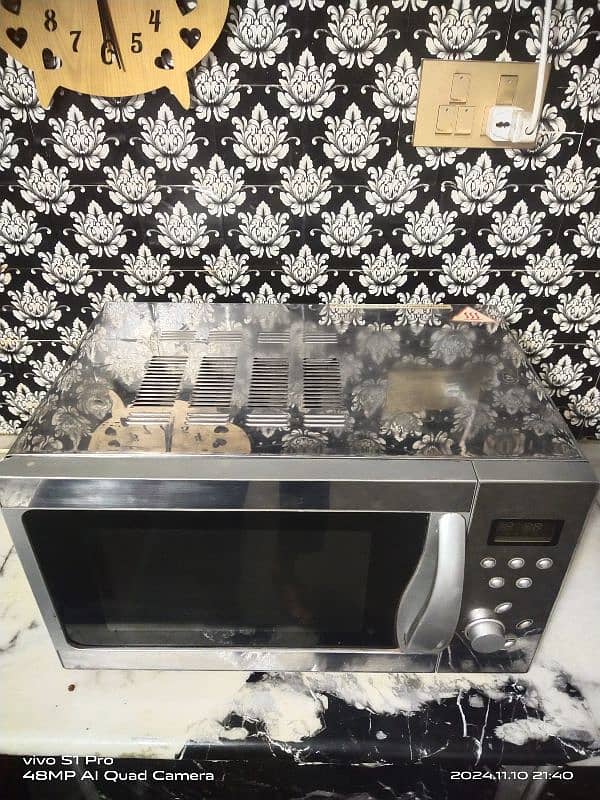 Microwave Oven 23L 1