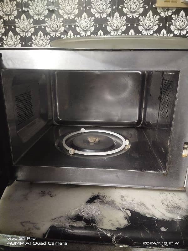 Microwave Oven 23L 4