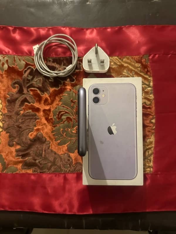 iPhone 11 64 gb purple 3