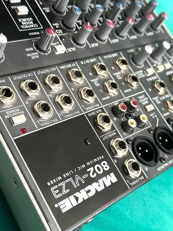 USA Mackie 802 VLZ3 Brand New Boxed Pack Mixer 2