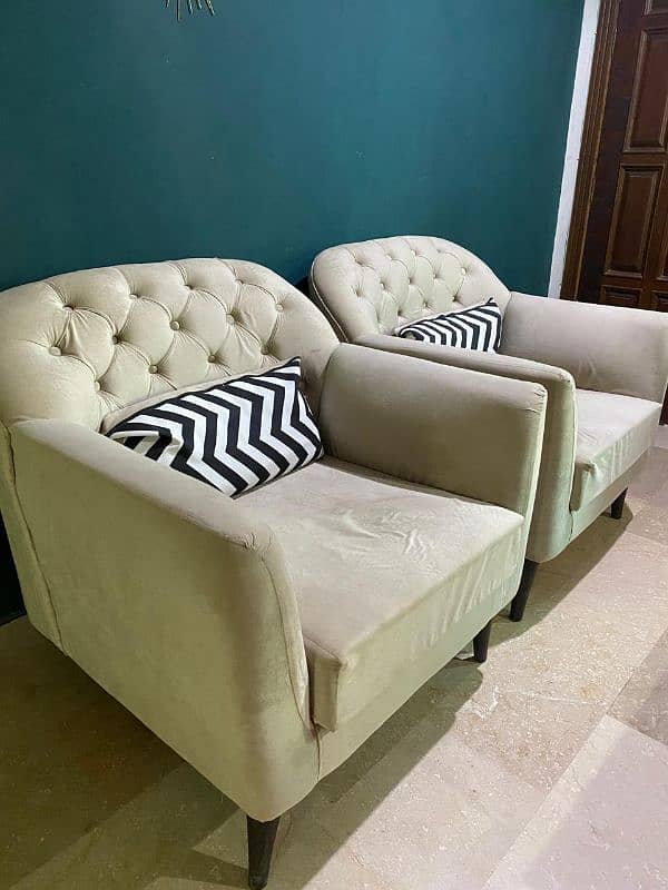 Very Good Condition 5 Seater Sofa 1