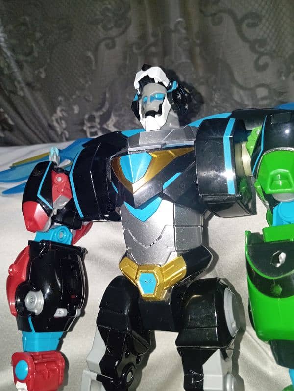 PlayMates San Diego Comicon Voltron Hyperphase Voltron 5 Piece 7