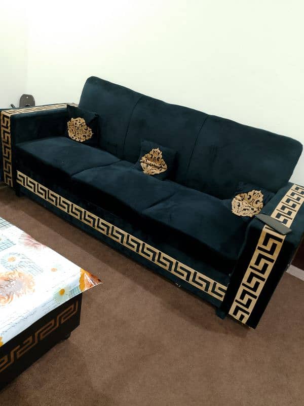 6 seater sofa black velvet Versace style 1