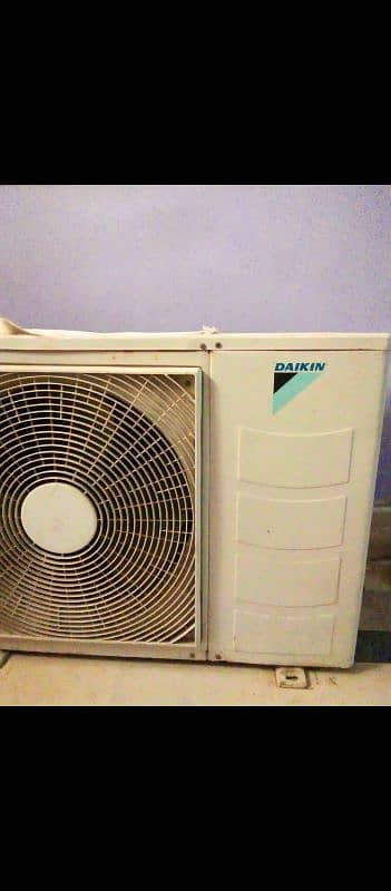 daikin 1.5 ton spilit ac 2