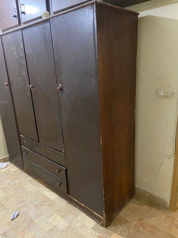 four door cupboard and genuine condition mein 3