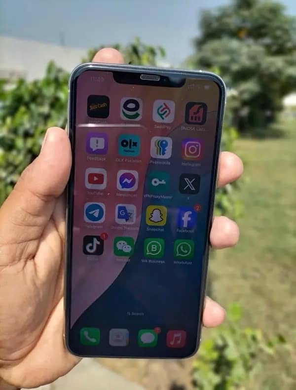 I phone 11 pro max dual approved 2