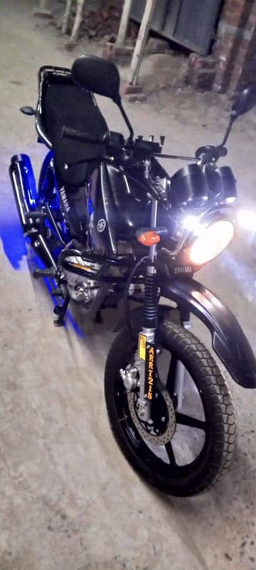 Yamaha YBR 125G Model 2023  (REGISTERED) (FULL BIKE LAMINATED) 5