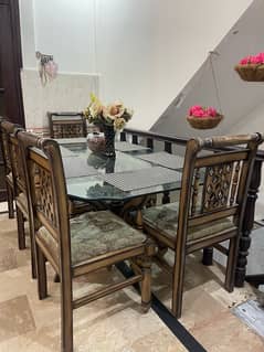 Dinning table with chairs