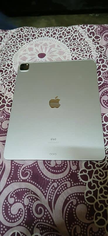 Apple ipad Pro M2 5th Genration 256gb 12.9 inches 0