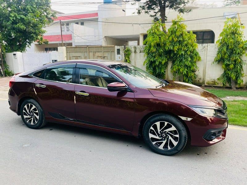 Honda Civic Oriel 2018 4