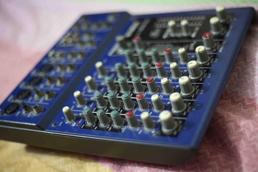 Yamaha (Original) MG8-2fx Mixer Professional 2